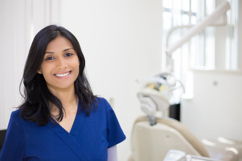 Dental hygienist at office of dentist in Allen